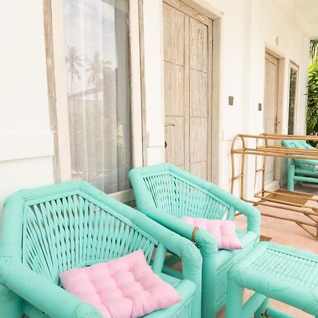 La Isla Bonita Gili Air Hotel ภายนอก รูปภาพ
