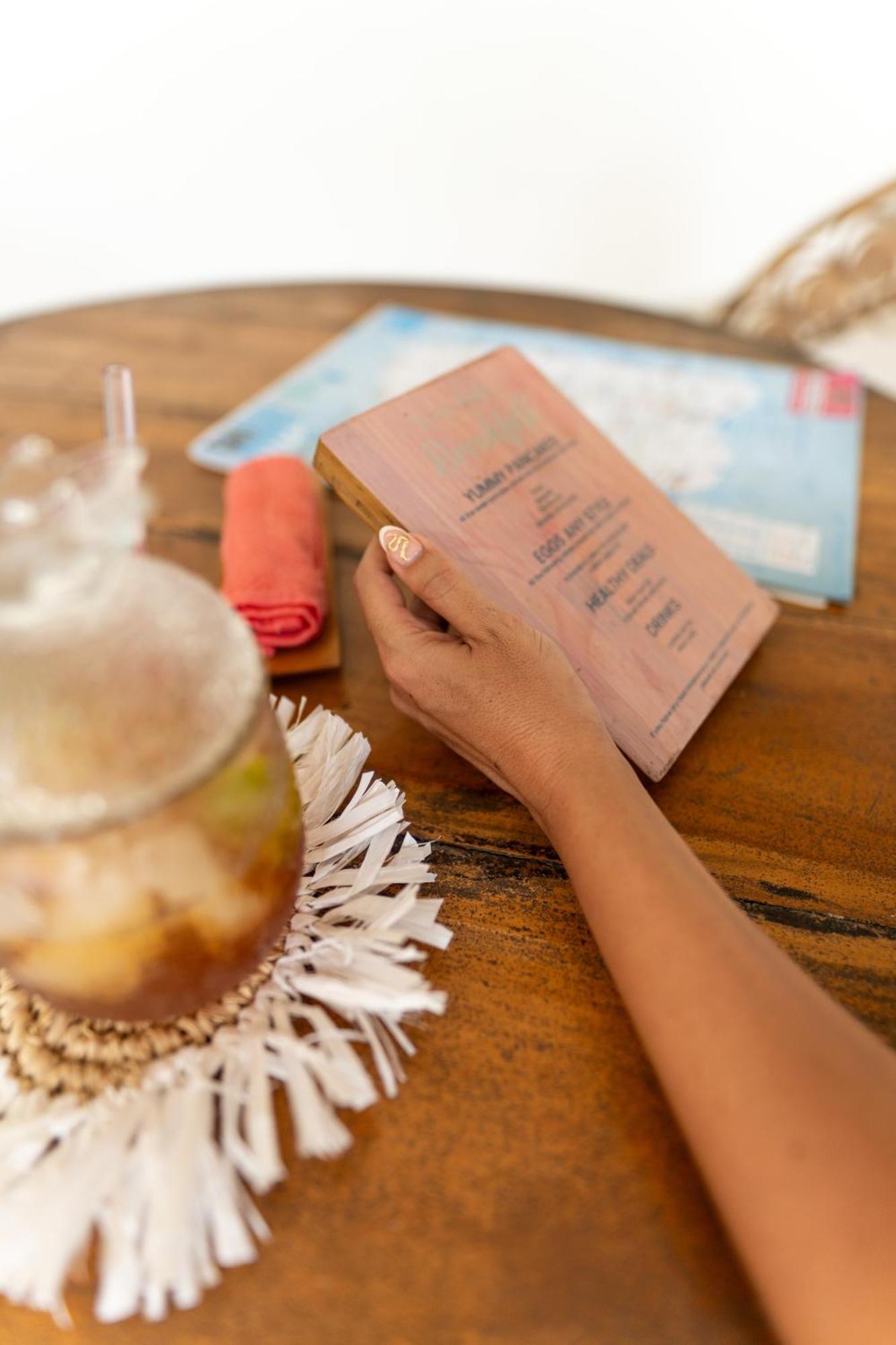 La Isla Bonita Gili Air Hotel ภายนอก รูปภาพ